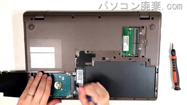 LIFEBOOK AH77/B3（FMVA77B3B）のHDD（SSD）の場所です