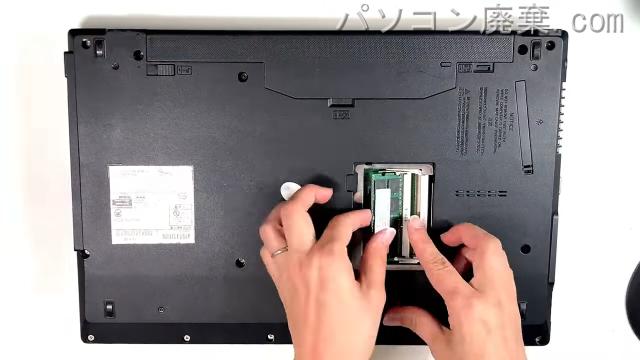 LIFEBOOK A744/H FMVA0400Lのメモリの場所