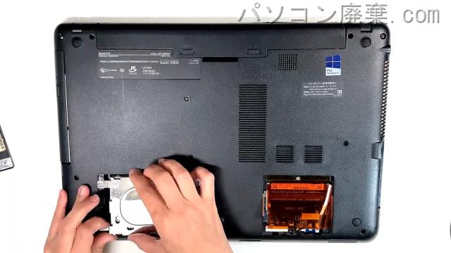 VAIO SVF153B18NのHDD（SSD）の場所です